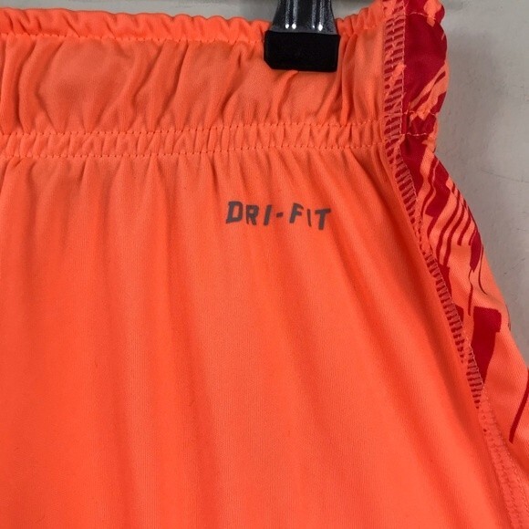 Nike Men's Basketball Shorts Digital Rain Embossed Active Gym Orange S 588581 - Picture 6 of 12